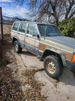 1985 Jeep Grand Wagoneer